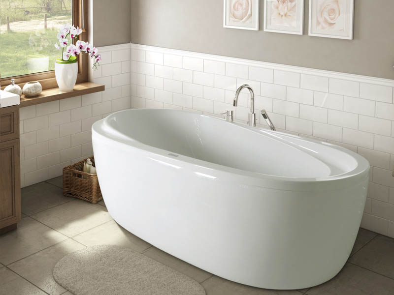 Màu trắng của bồn tắm oval Việt Mỹ rất sang trọng và dễ sử dụng